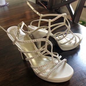 Gorgeous Adrianna Papell Heels!